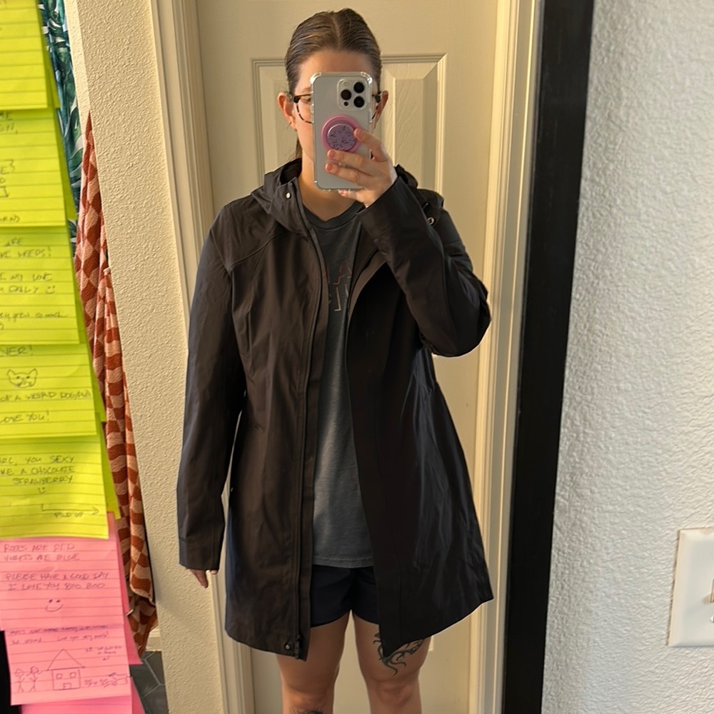 Lululemon Women's Black Hooded Rain Jacket